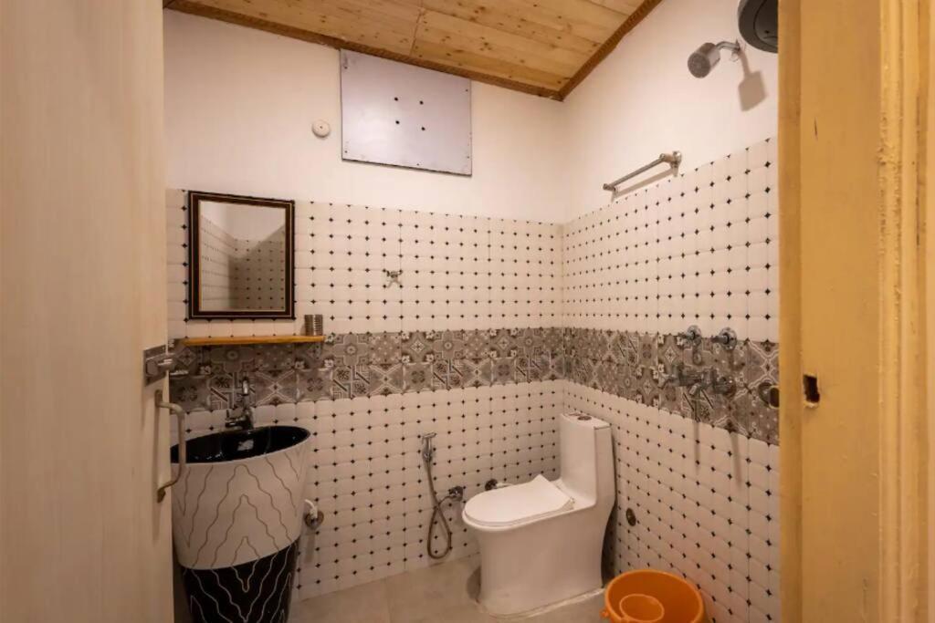 The Hill Story, Entire Chalet, Offbeat,Cozy Mussoorie Dış mekan fotoğraf