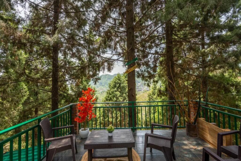The Hill Story, Entire Chalet, Offbeat,Cozy Mussoorie Dış mekan fotoğraf
