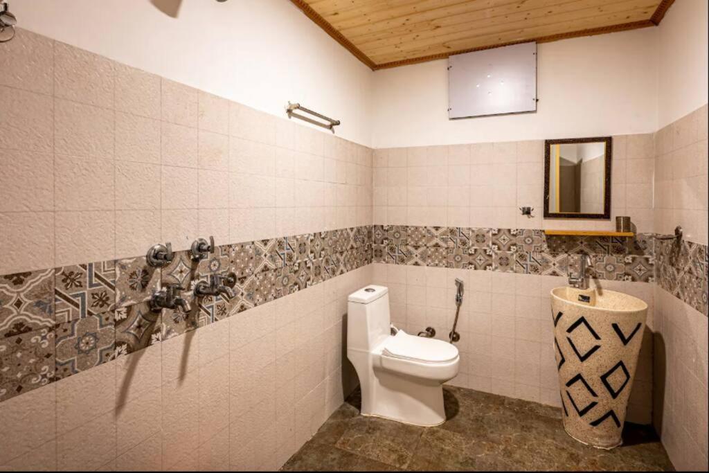 The Hill Story, Entire Chalet, Offbeat,Cozy Mussoorie Dış mekan fotoğraf